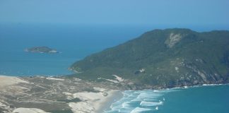 Florianópolis: una isla de ciudad y playas Imponente vista desde la cima